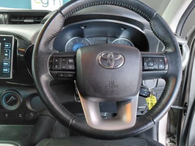 17764Toyota Hilux017-th.jpg